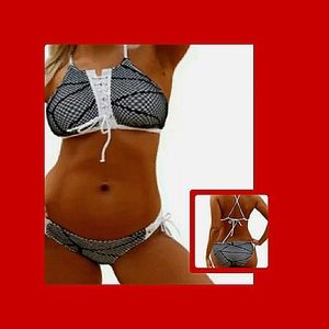 *Plus Size* Black and white Bikini l Bathingsuits/Swimsuits 👙